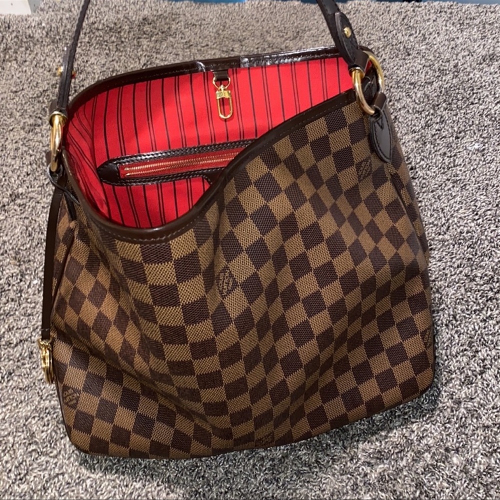 Louis Vuitton purse